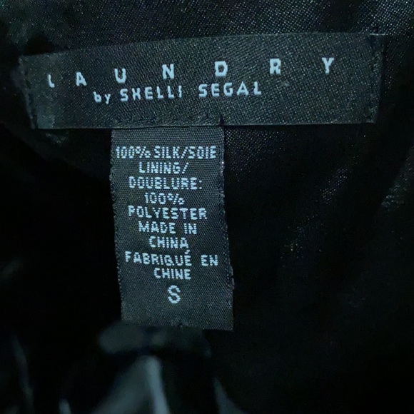 Laundry by Shelli Segal - Black halter top. - Picture 7 of 7